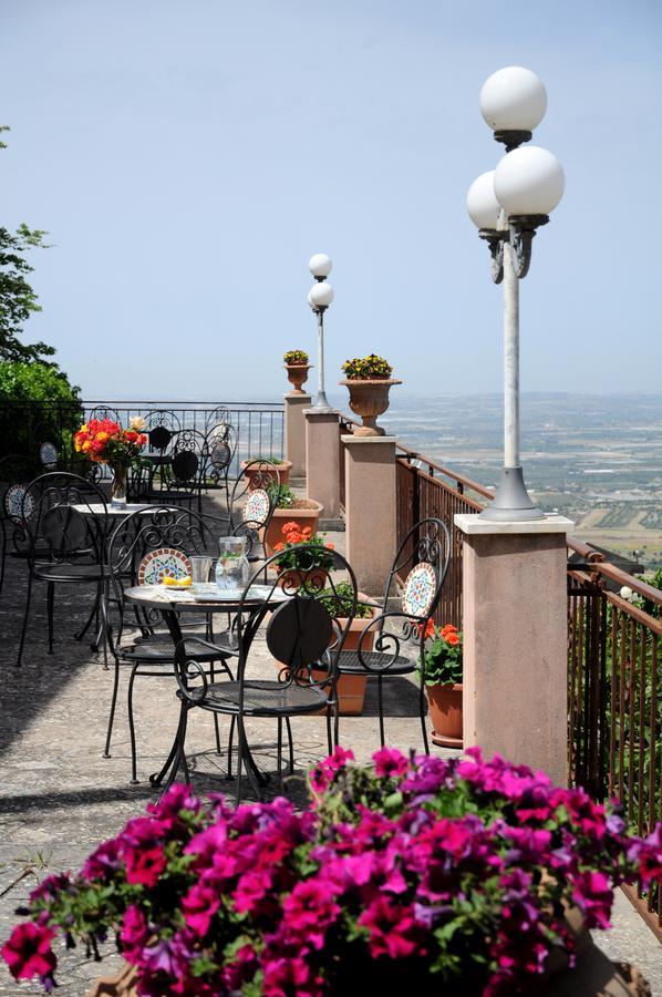 Albergo Villa Nobile Киарамонте Гулфи Екстериор снимка